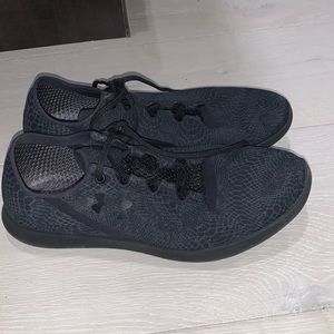 Under Armour Sneakers